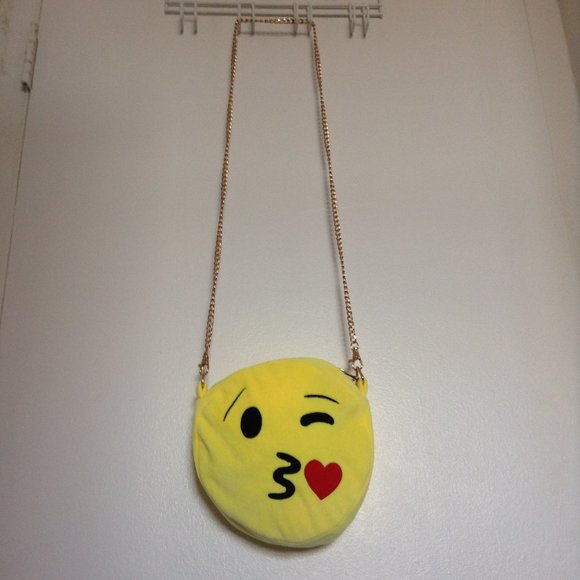 Plush Kiss Emoji Purse with Metal Chain Strap - Picture 2 of 8